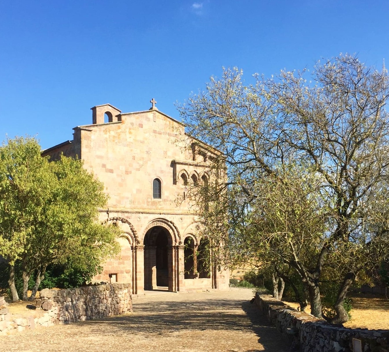 Sant’Antioco di Bisarcio, tausend Jahre Glaube und Kunst